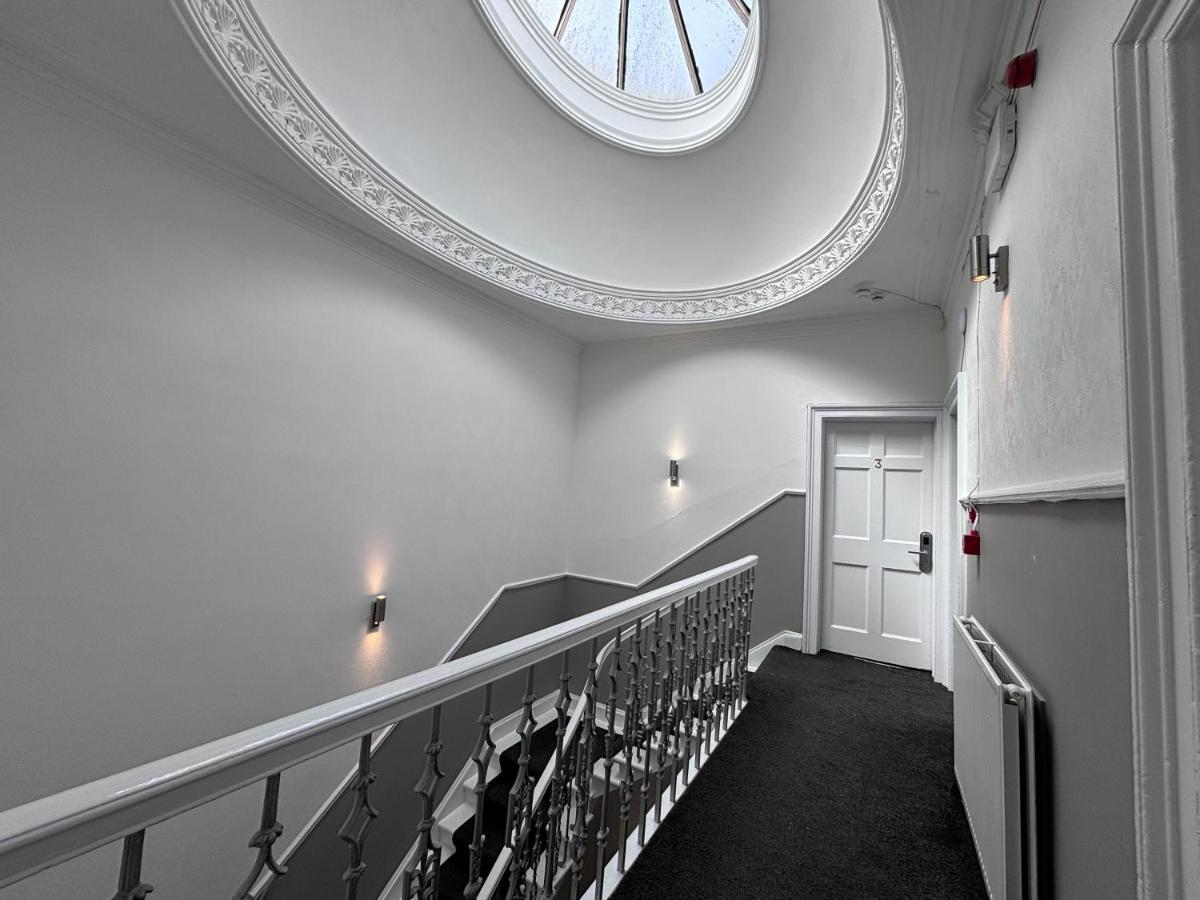 Haymarket Hostel Edinburgh Exterior photo